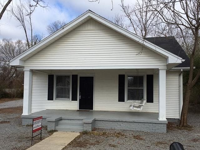 1st image of 103 E McKnight Dr