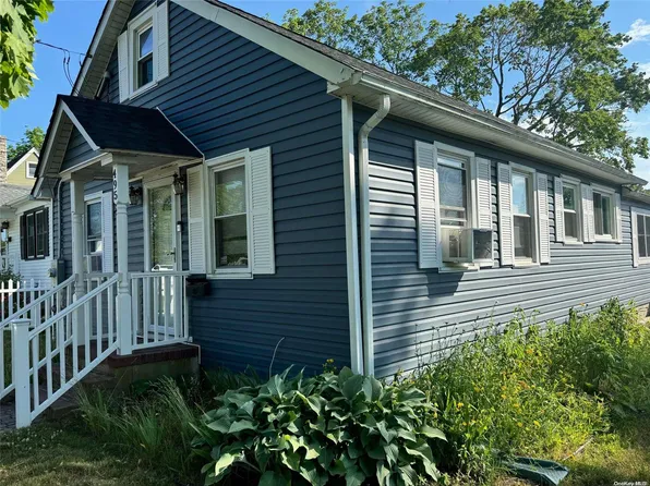 495 Sweezy Avenue, Riverhead, NY 11901