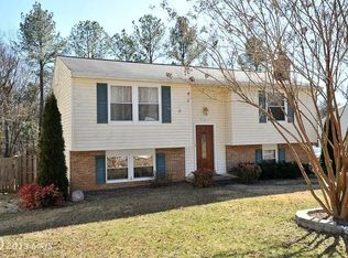 9312 Kite St, Burke, VA 22015