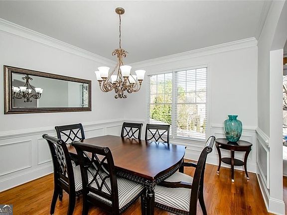 4th image of 778 Crescent Cir