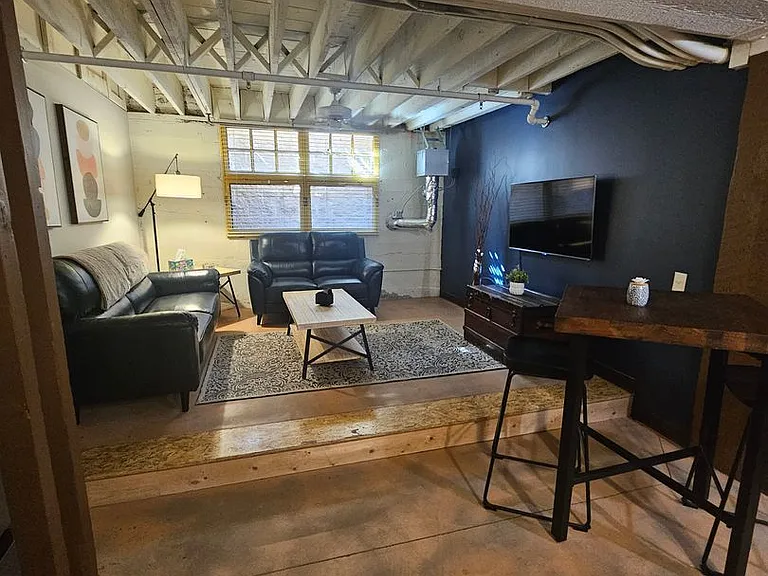 2600 Montana Ave — Photo 2