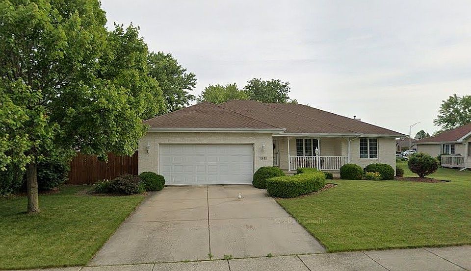 1st image of 97 Summerhill Dr