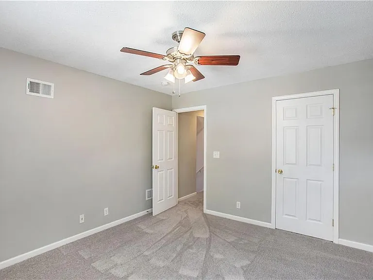 12820 S Blackfoot Dr — Photo 14