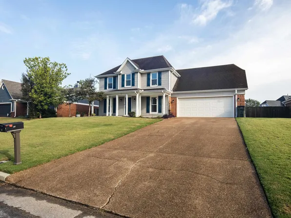 85 Oak Crest Dr, Oakland, TN 38060