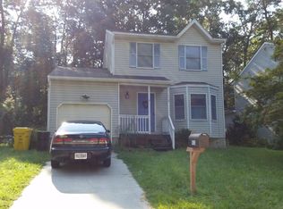 913 12th St, Pasadena, MD 21122