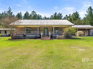 29746 Royal Ln, Elberta, AL 36530