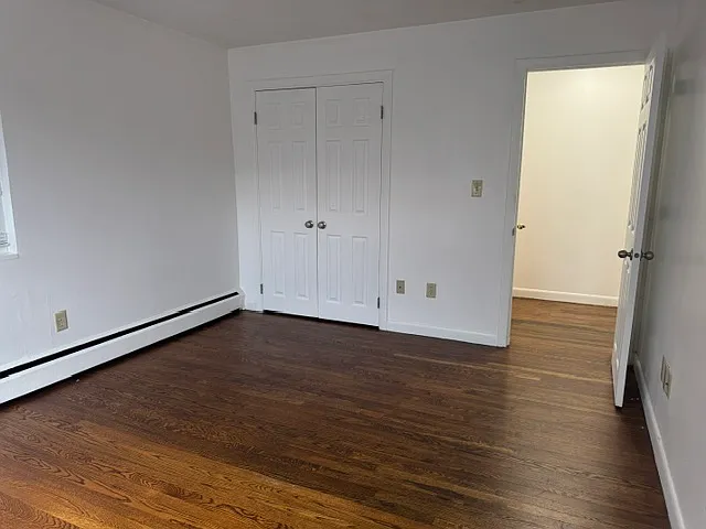 300 Main St #7 — Photo 8