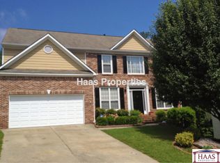 302 Park Creek Rdg, Woodstock, GA 30188
