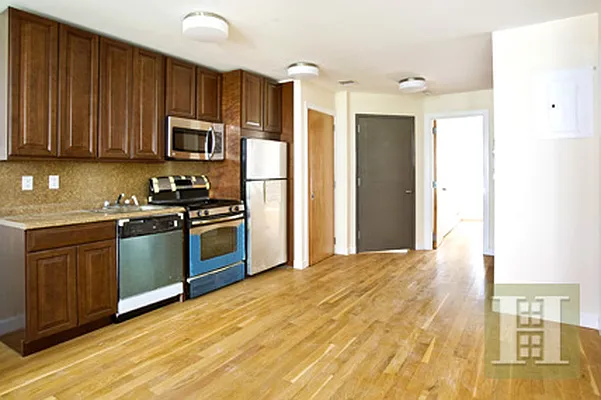 Rented by Halstead Real Estate | media 27