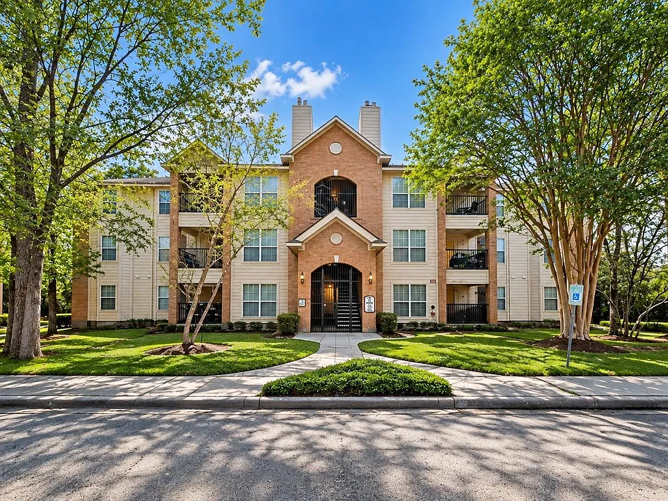 8051 Bay Branch Dr #423