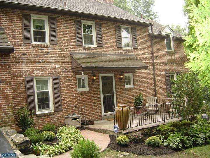For Sale: 122 Locust Ln, Media, PA 19063
