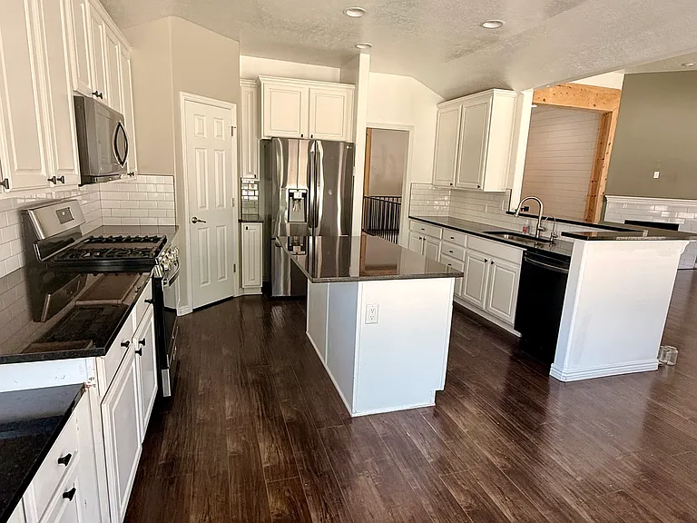 6198 W Argo Cir — Photo 15