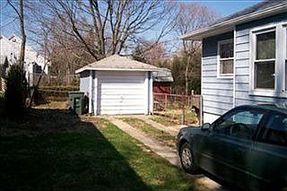 5th image of 1805 Woodhaven Ave