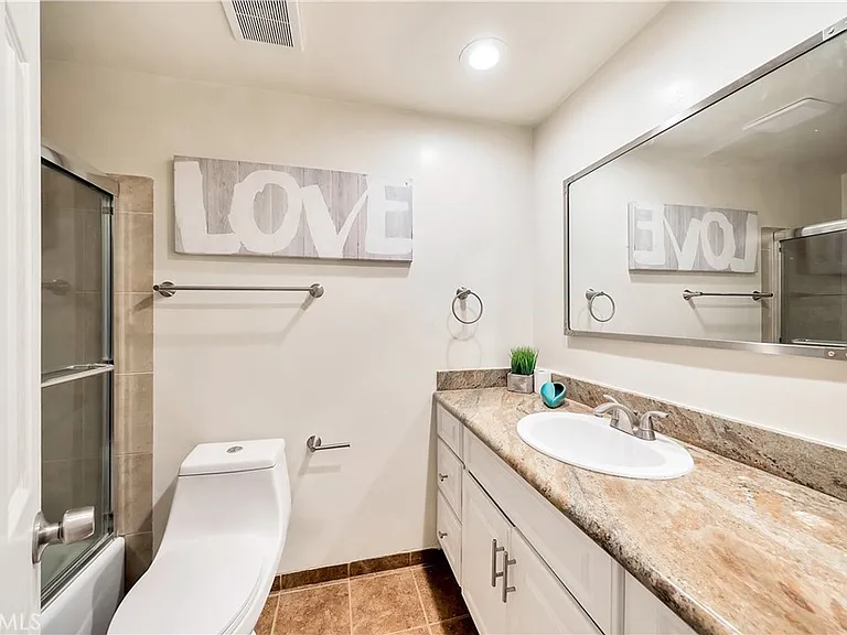 3482 Almond St — Photo 29