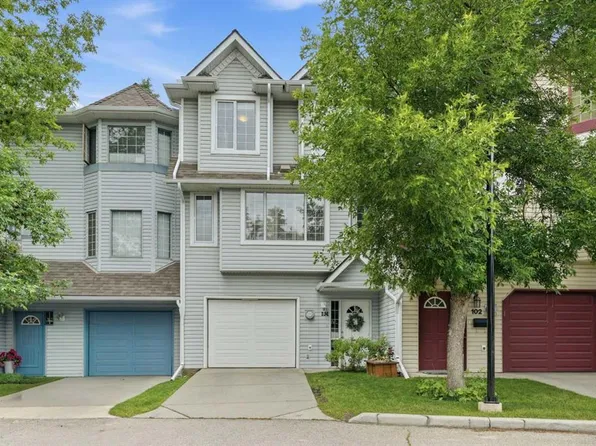 104 SE Patina Point SW, Calgary, AB T3H 3J7