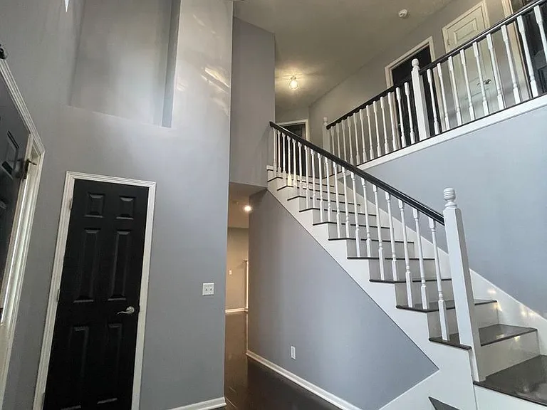2930 Blackhawk Dr — Photo 7