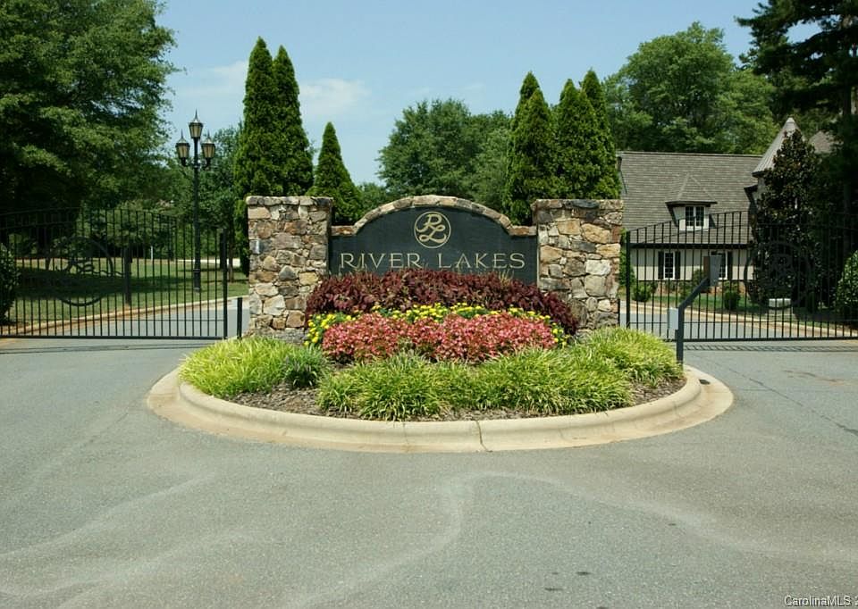 1st image of 8036 Waterview Dr #17