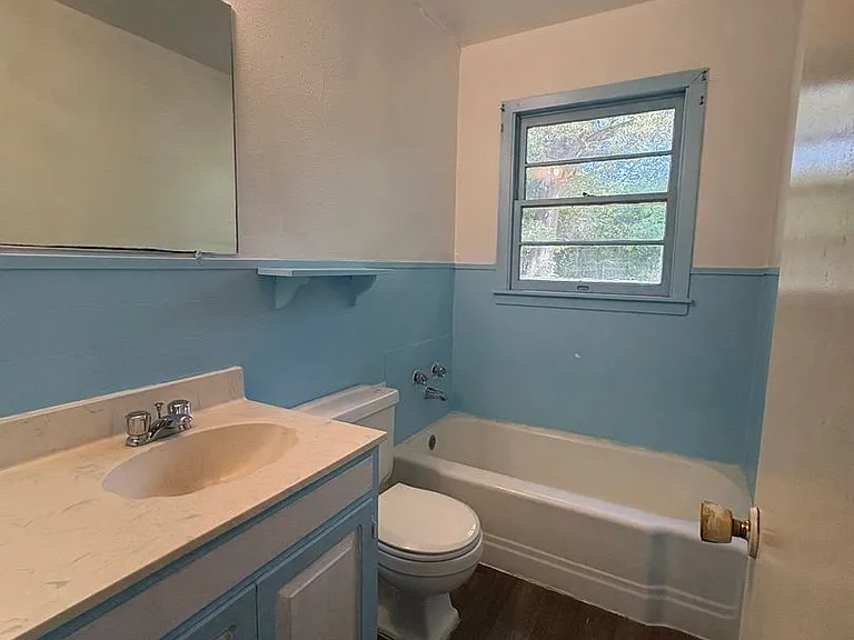 320 W 83rd St — Photo 12