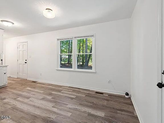 5th image of 305 S 13th St
