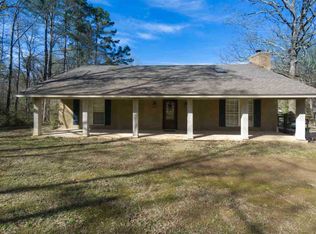 260 Huckleberry Ln, Pearl, MS 39208