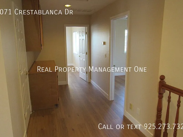3071 Crestablanca Dr — Photo 29