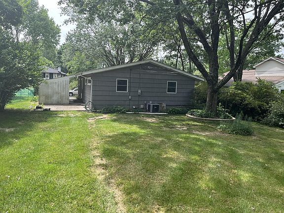 5th image of 7634 Broadwyn Dr