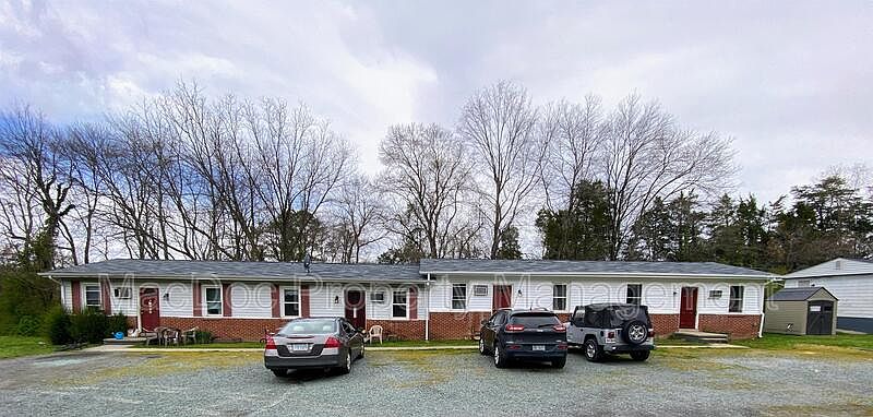 1st image of 114-116 Loch Lane Dr APT 8