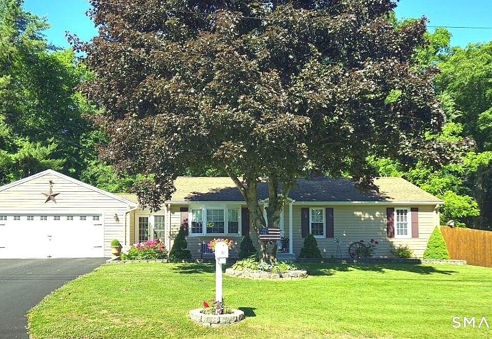 1st image of 32 Ronald Road