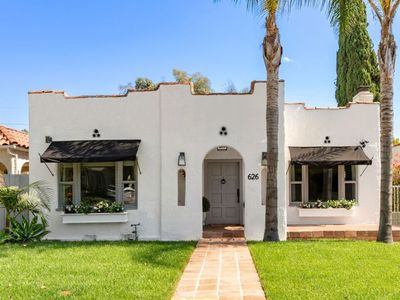 626 N Cahuenga Blvd, Los Angeles, CA, 90004