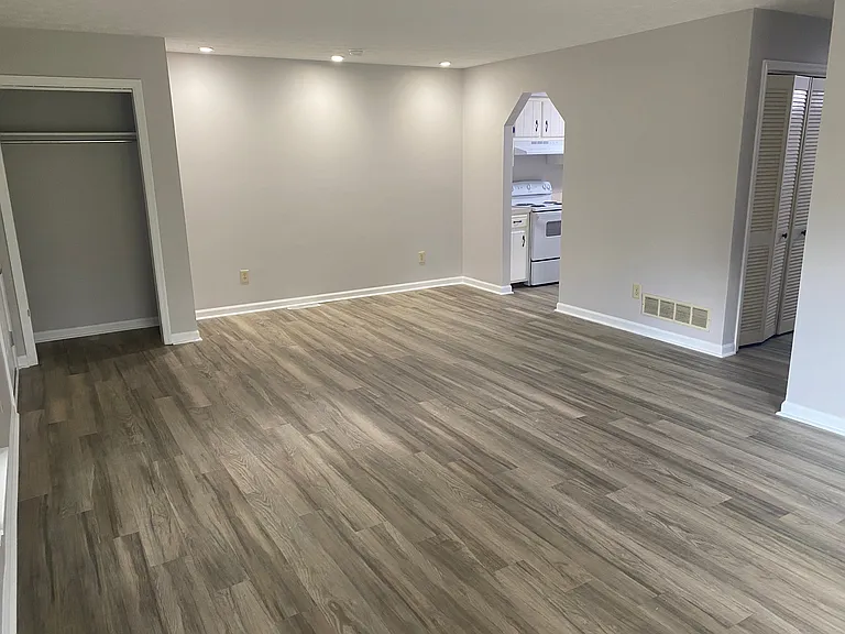 191 Tyler Ave #7 — Photo 2