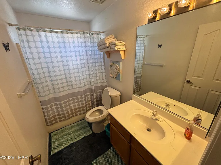 1210 Palmas Dr — Photo 5