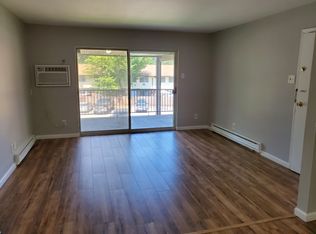 7604 Hazelcrest Dr APT H, Hazelwood, MO 63042