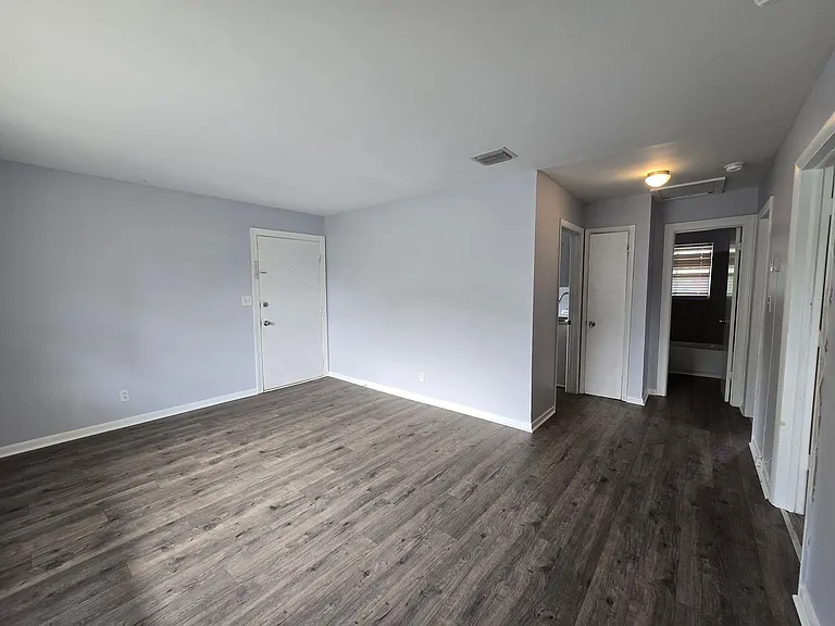 424B Bryan St — Photo 2