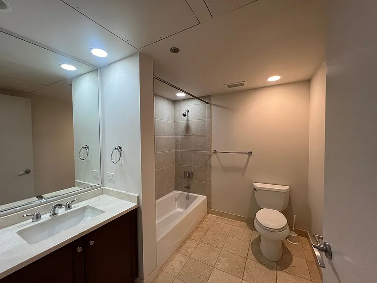 60 E Monroe St #2604 — Photo 8