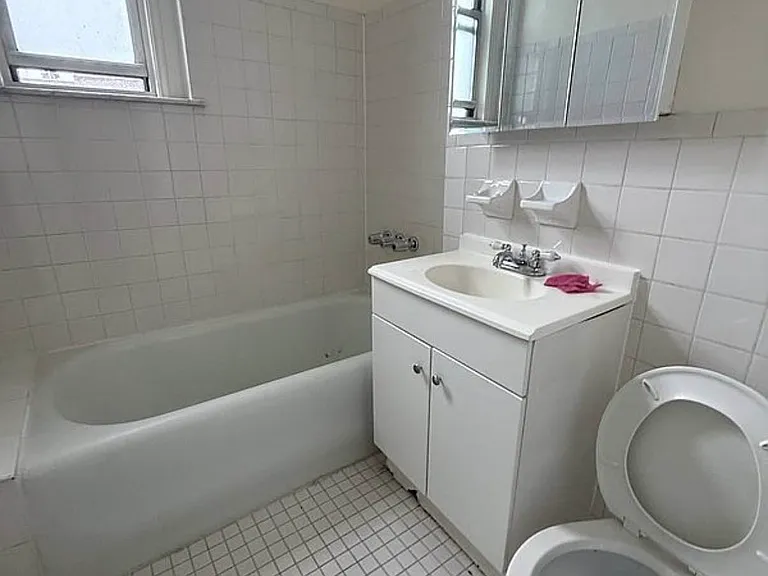 39-26 62nd St #3B — Photo 4