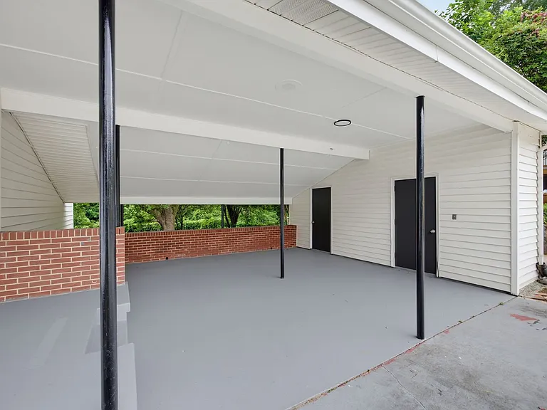 3051 Highland Dr SE — Photo 27