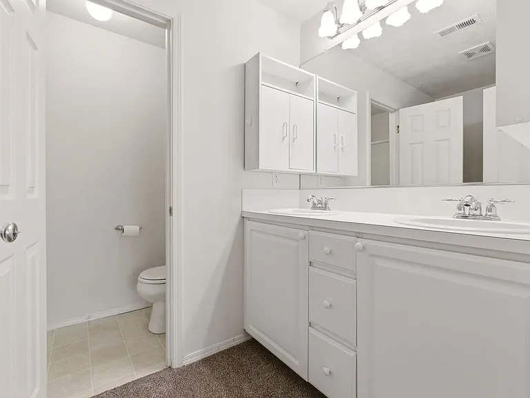 2322 NW 168th Pl — Photo 25