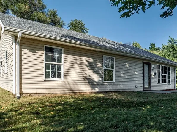 3241 Messanie St, Saint Joseph, MO 64507