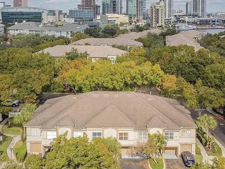 811 Normandy Trace Rd — Photo 15