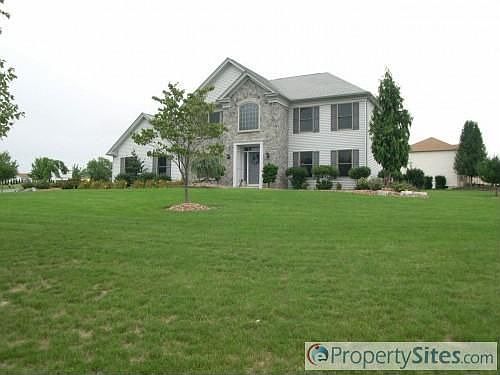 2nd image of 1185 Sierra Dr