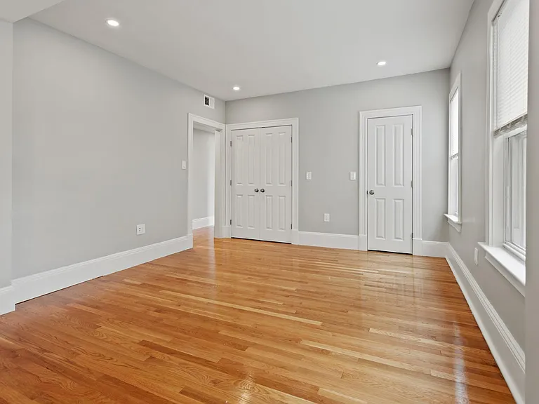 16 Clifton St #3 — Photo 15