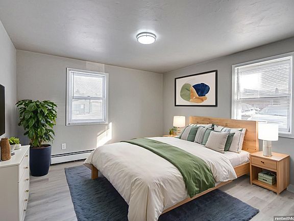 5th image of 2323 Eastman Ave #920-01