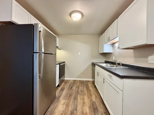 29 Capitol View Ter, Madison, WI