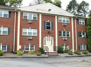 31 Arlington Rd APT 5, Woburn, MA 01801