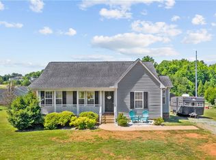 910 Jill Dr, Graham, NC 27253