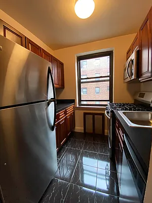 Rented by Kew Forest Realty Inc | media 11