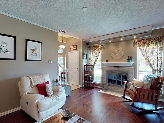 4th image of 1792 Circle Creek Dr