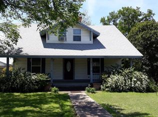 802 N Main, Meridian, TX 76665