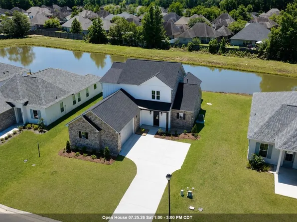 10480 High Point Dr, Denham Springs, LA 70706