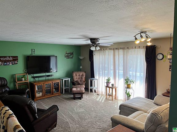 5th image of 5704 Lorraine Ave